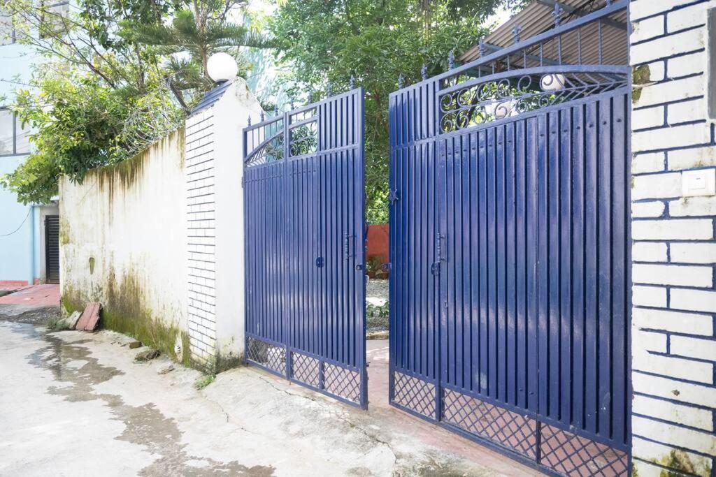 Blue Door Villa By Homeyhuts Rājpur Eksteriør bilde